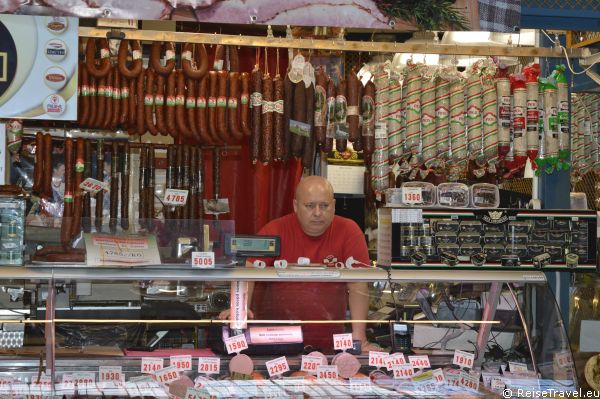 Budapest Markthalle Verkauf von Paprika,
