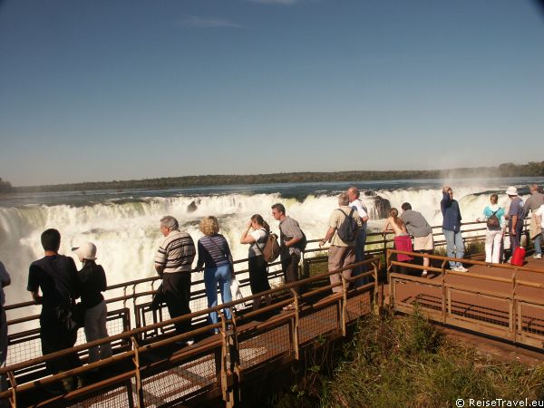 Iguazu Wasserfall by ReiseTravel.eu 