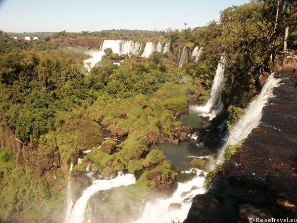 Iguazu Wasserfall by ReiseTravel.eu 