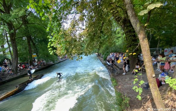 Eisbachwelle 