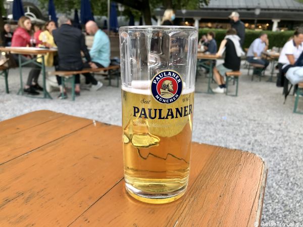 Brotzeit im Englischen Garten 