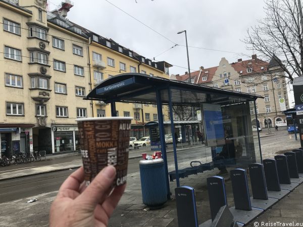 Gabis Tagebuch mit Cappuccino