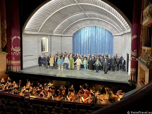 Oper Peter Grimes von Benjamin Britten in der Bayerischen Staatsoper 
