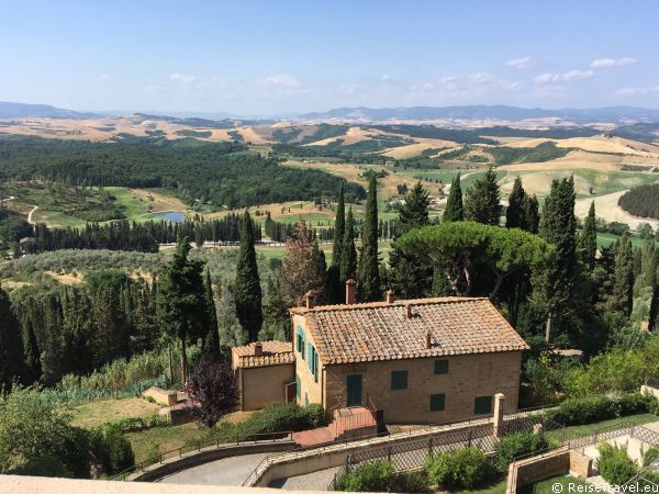 Schamane des Reisens in der Toscana Italien 