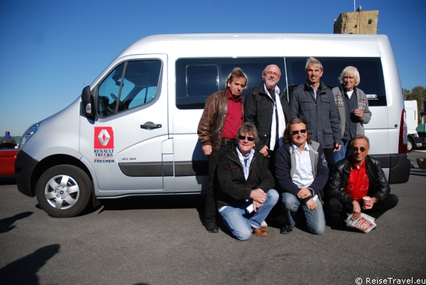 Bläck Fööss fahren im Master Bus von Renault 